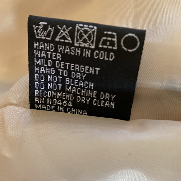 MontanaCo Black & Tan Vest w / Faux Fur - Picture 6 of 6